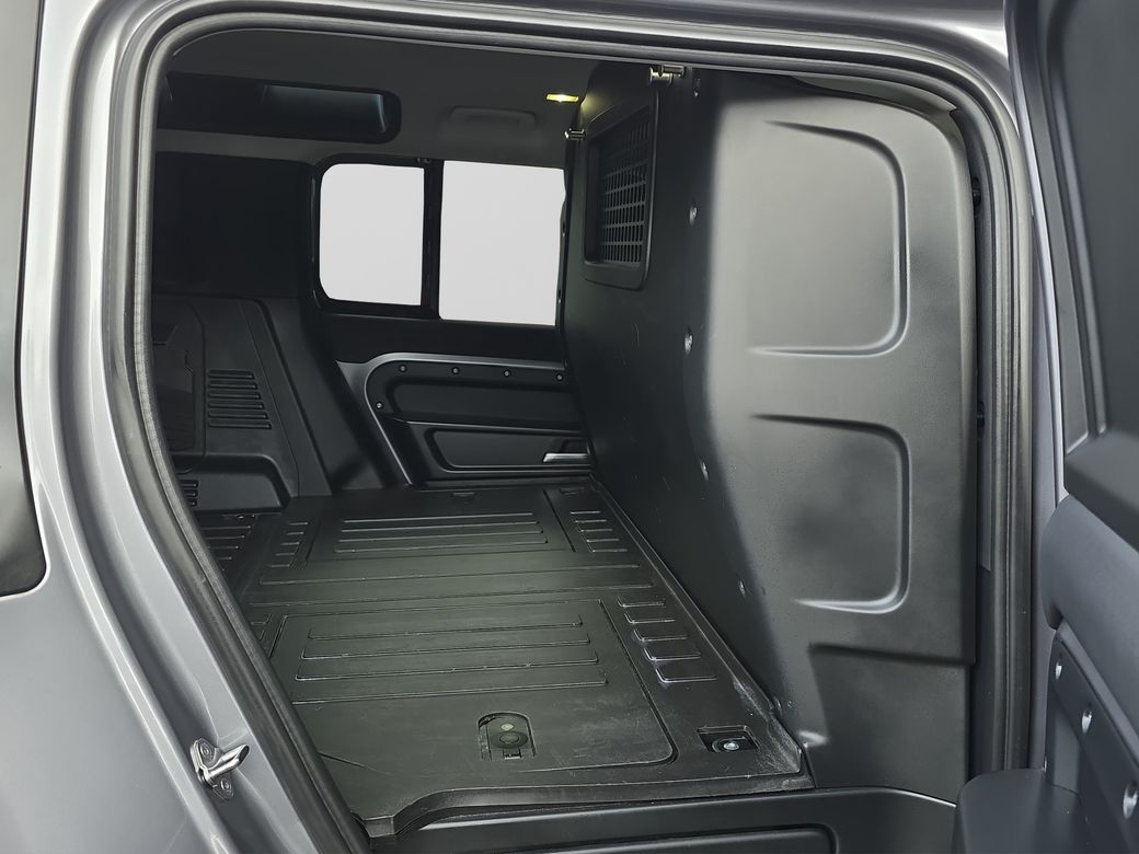 2023 Land Rover Defender
