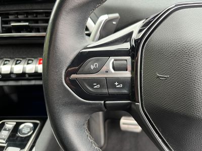 2023 Peugeot 5008