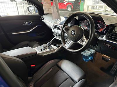 2020 BMW 320