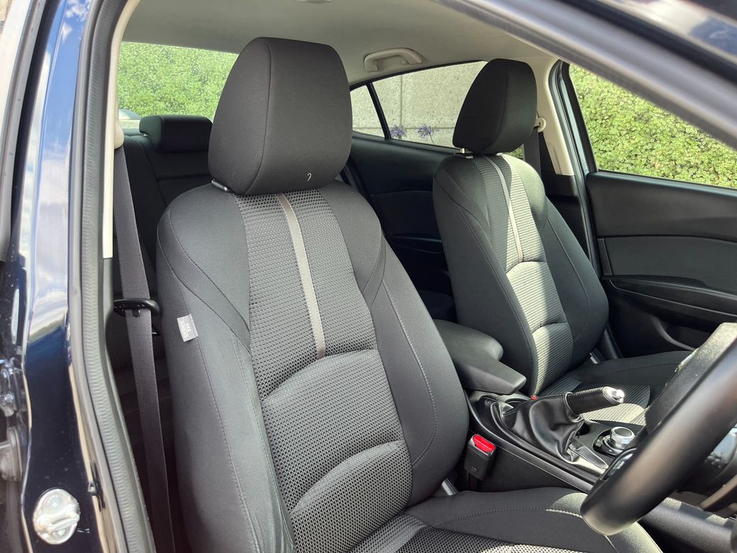 2019 Mazda Axela