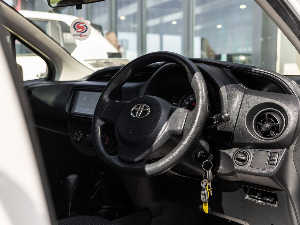 2017 Toyota Vitz