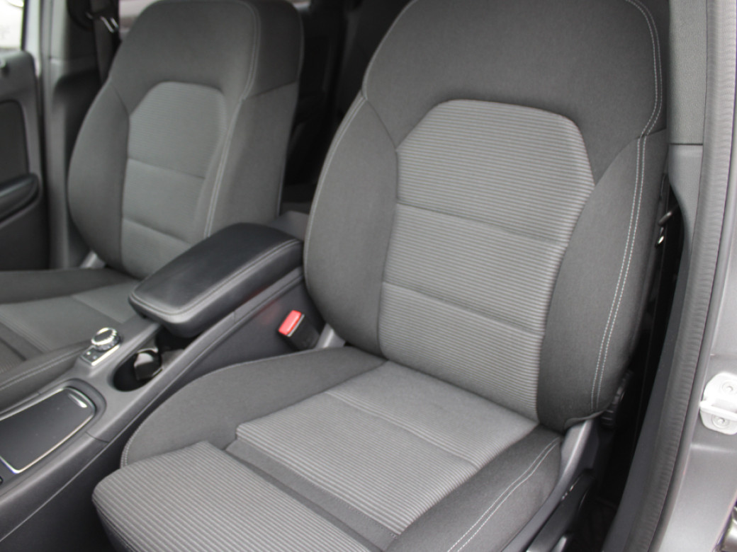 2016 Mercedes-Benz B 180
