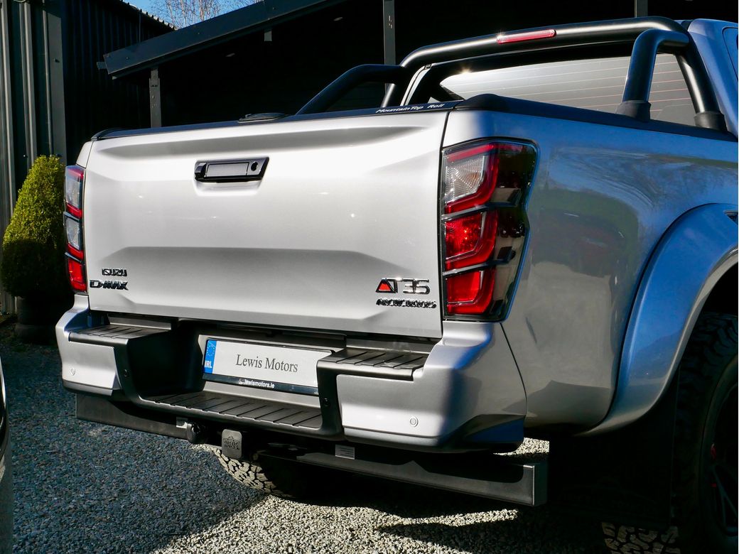 2025 Isuzu D-MAX