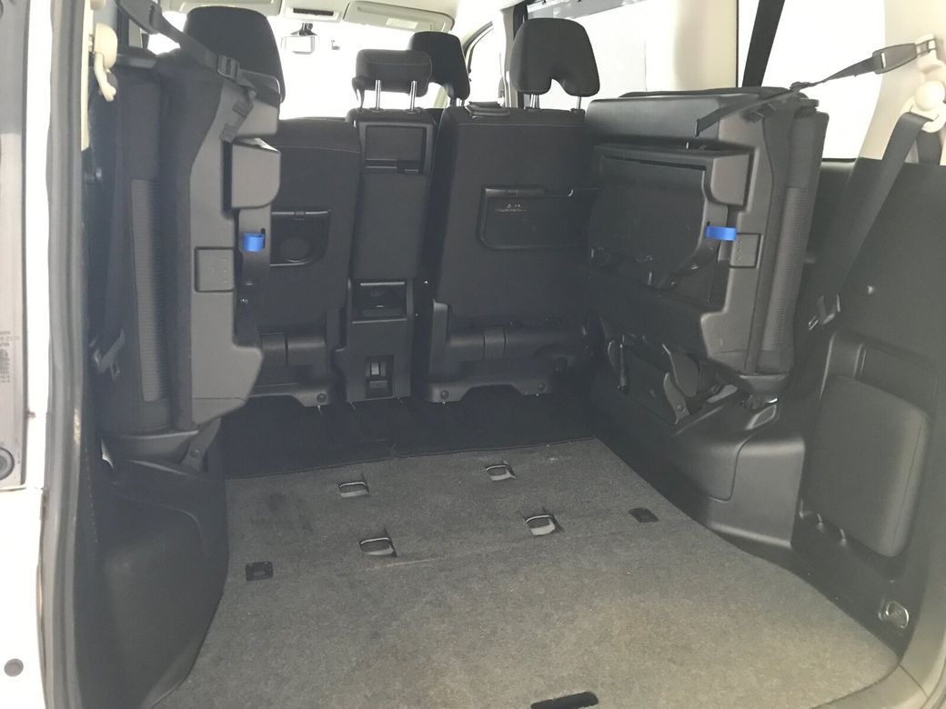 2017 Nissan Serena