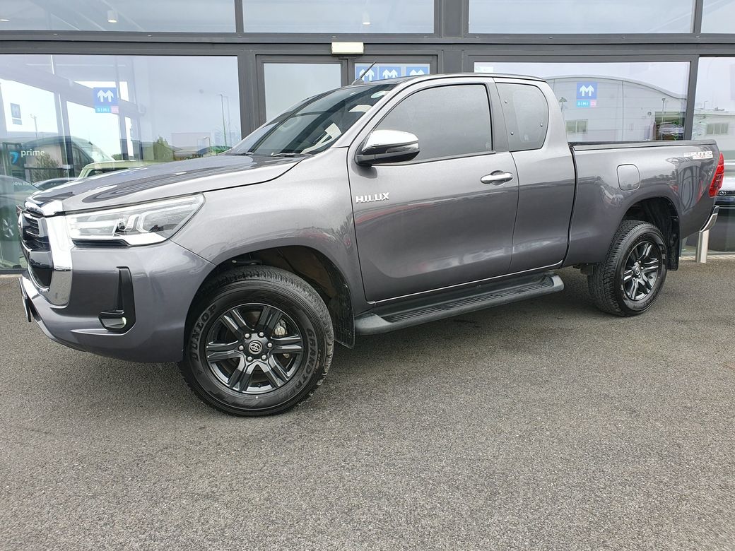 2024 Toyota Hilux