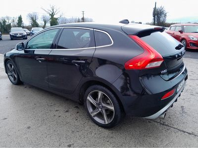 2016 Volvo V40