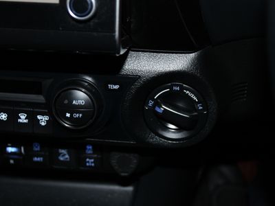 2024 Toyota Hilux
