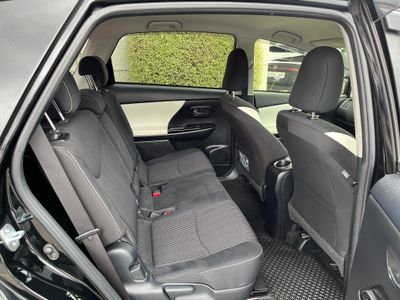 2018 Toyota Prius Alpha