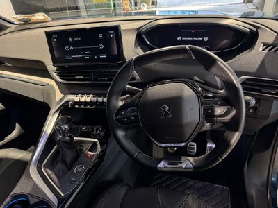 2022 Peugeot 5008