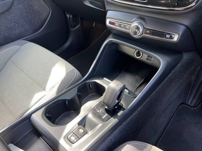 2022 Volvo XC40