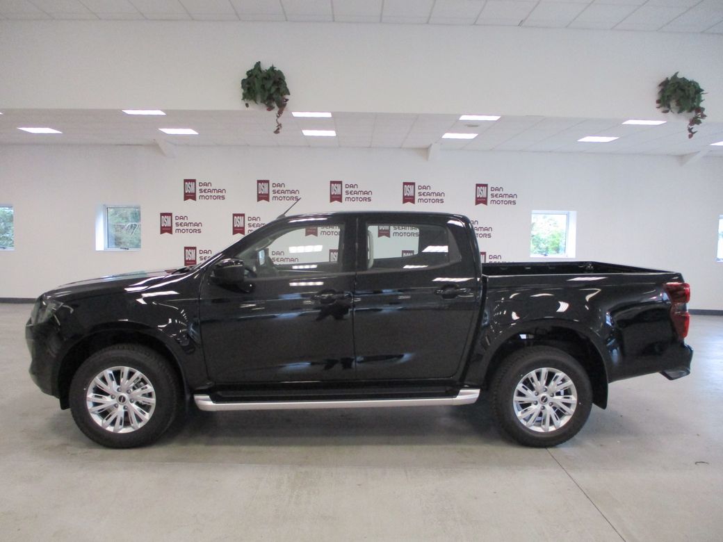 2025 Isuzu D-MAX