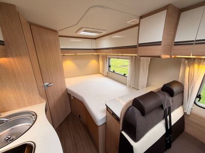 2017 SUNLIGHT T58 LOW PROFILE L.H.D