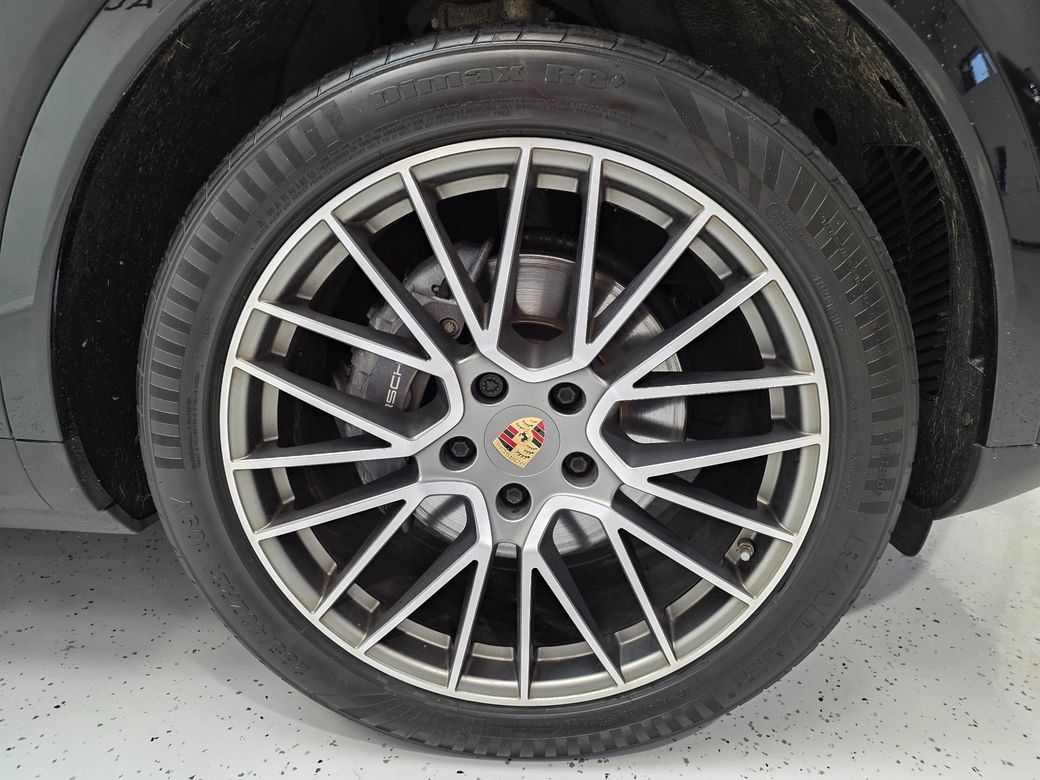 2023 Porsche Cayenne