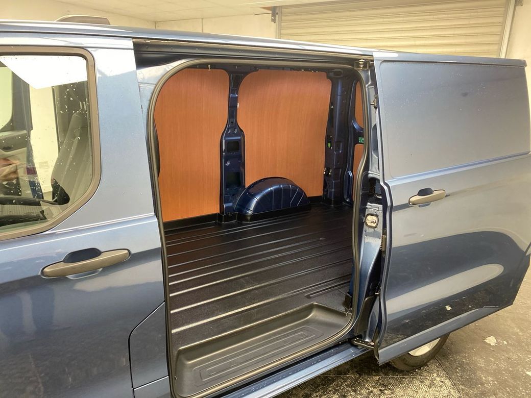 2024 Ford Transit Custom