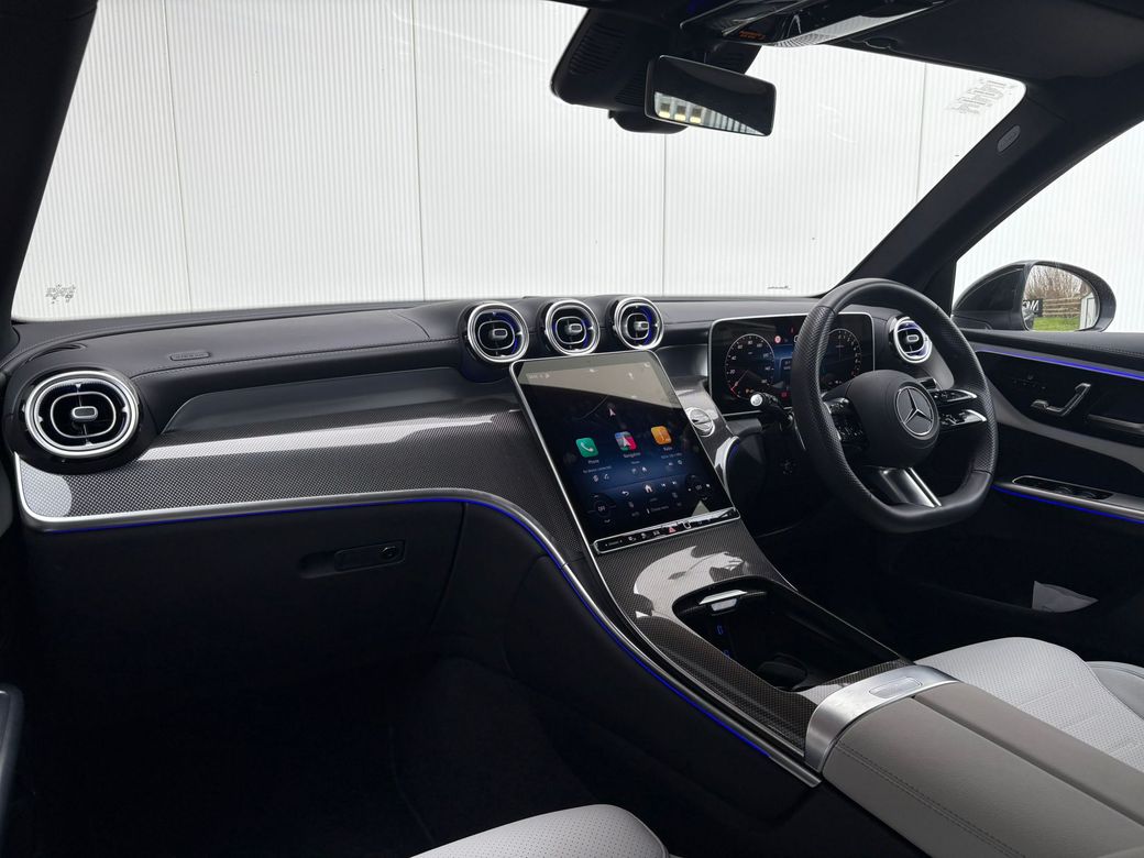 2025 Mercedes-Benz GLC Class