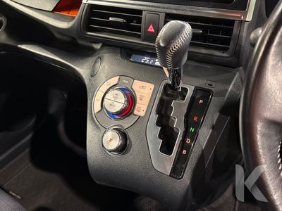 2016 Toyota Sienta