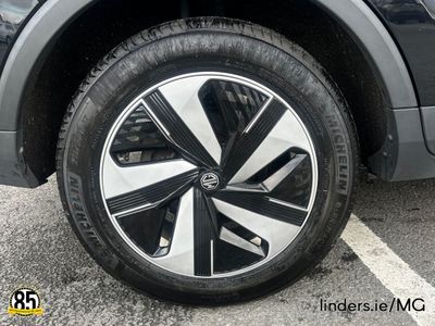 2022 MG ZS