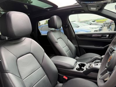 2023 Porsche Cayenne