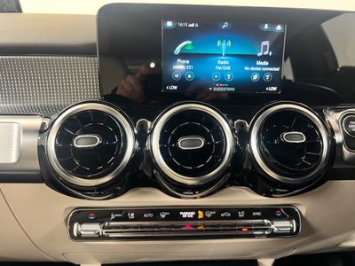 2020 Mercedes-Benz GLB Class