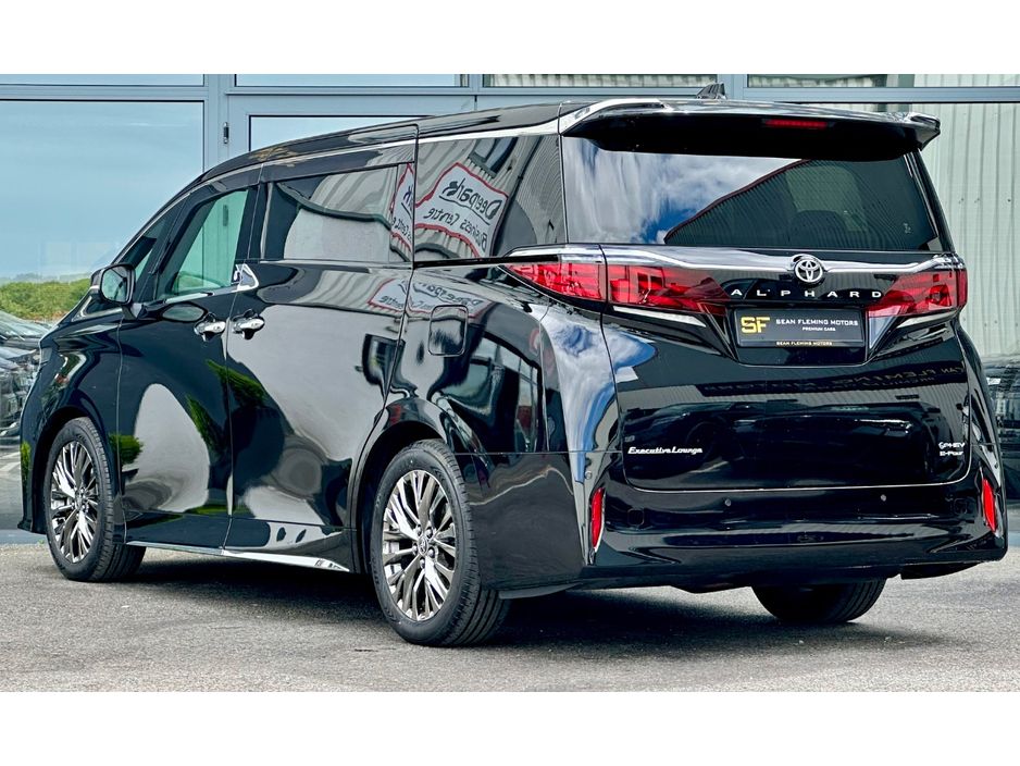 2025 Toyota Alphard