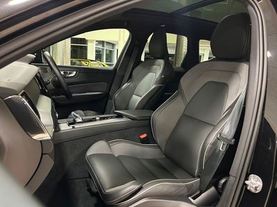 2025 Volvo XC60