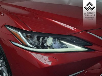 2021 Lexus ES 300h