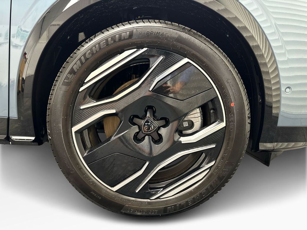 2025 Peugeot 5008