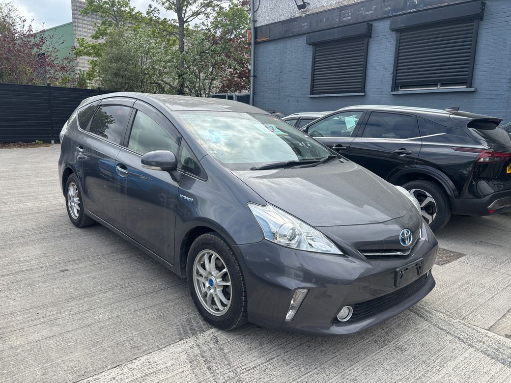 2013 Toyota Prius Alpha