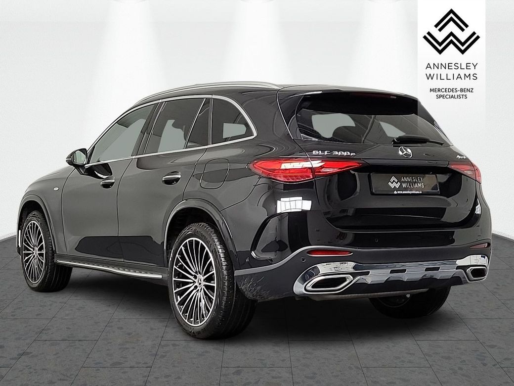 2025 Mercedes-Benz GLC Class