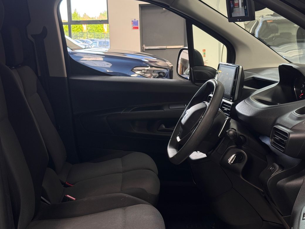 2020 Peugeot Partner