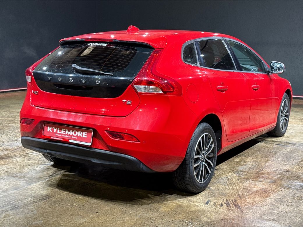2018 Volvo V40