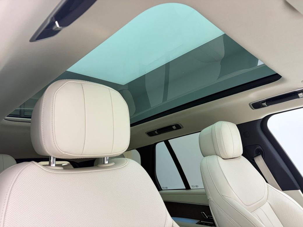 2025 Land Rover Range Rover