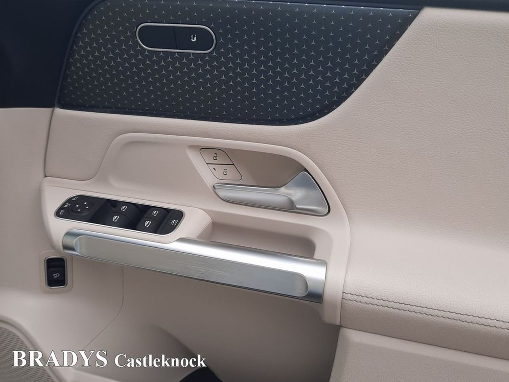 2024 Mercedes-Benz GLB Class