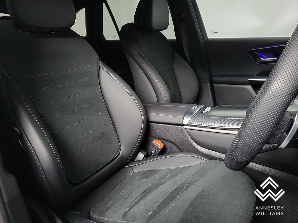 2025 Mercedes-Benz GLC Class