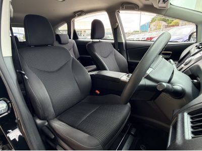 2016 Toyota Prius Alpha