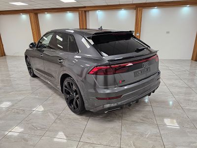 2025 Audi Q8