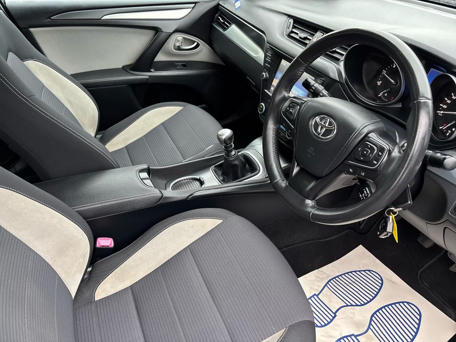 2016 Toyota Avensis