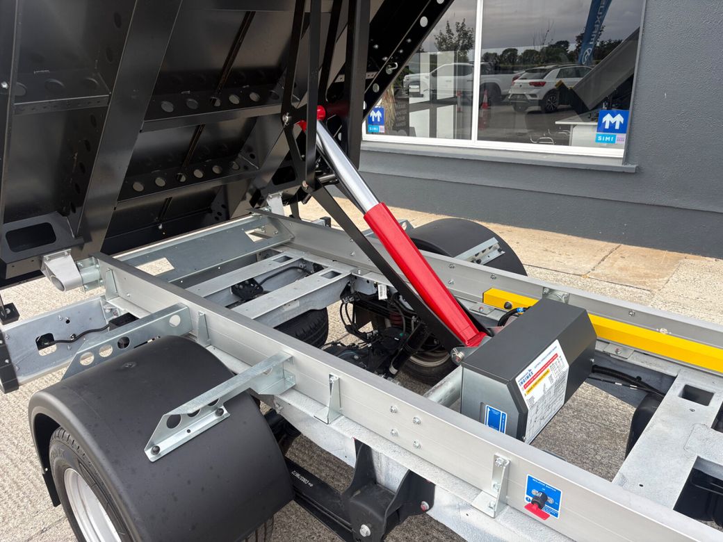 2026 Maxus Deliver 9