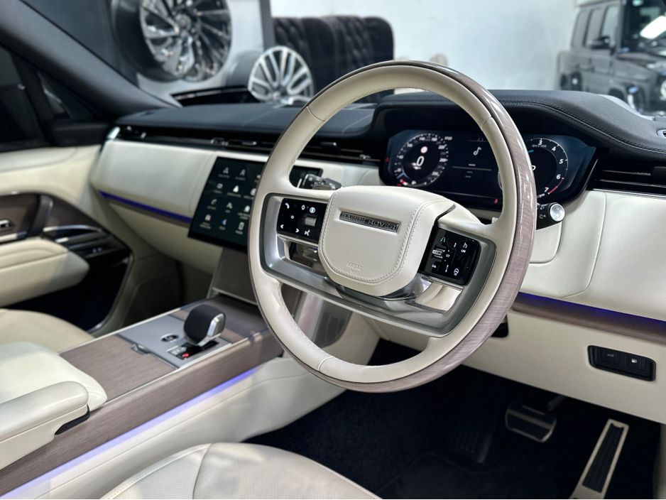2025 Land Rover Range Rover