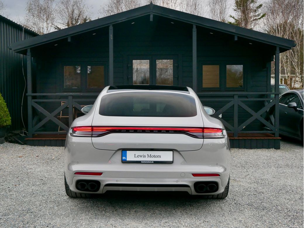 2023 Porsche Panamera