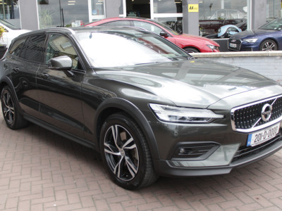 2020 Volvo V60