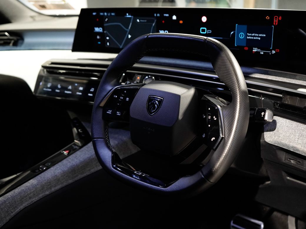 2025 Peugeot 3008