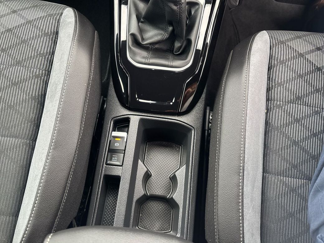 2025 Volkswagen T-Roc