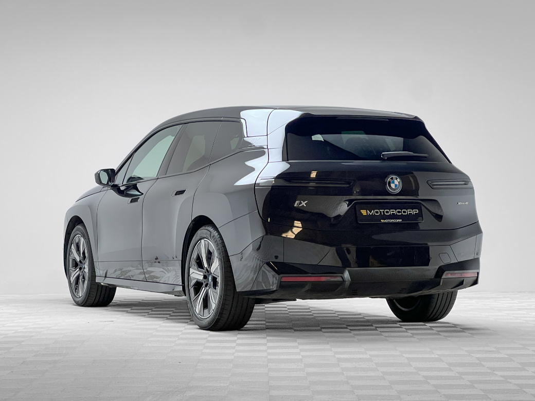 2023 BMW iX