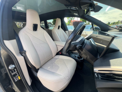 2023 BMW iX