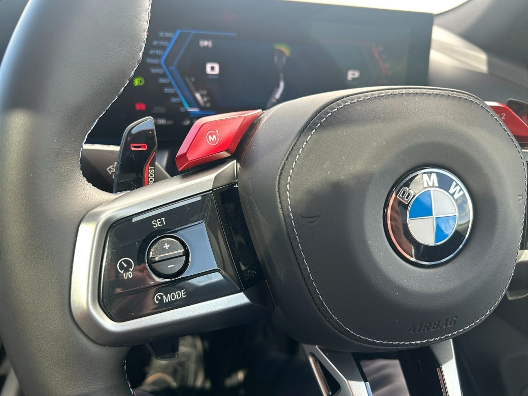 2025 BMW M5