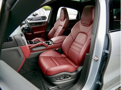 2024 Porsche Cayenne