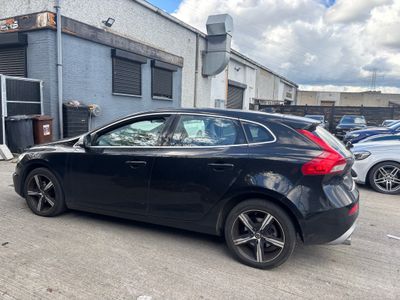 2017 Volvo V40