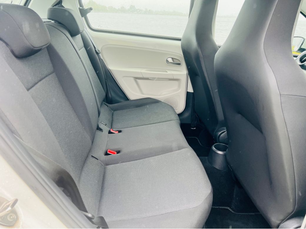 2018 Volkswagen up!