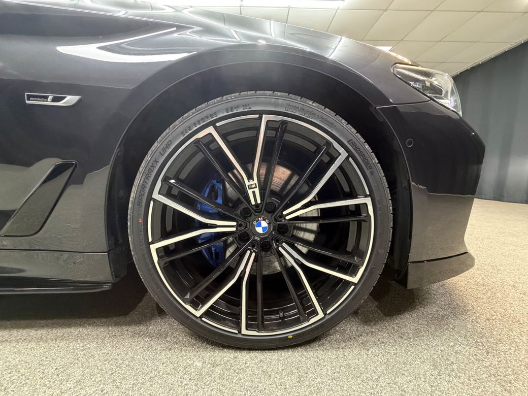 2022 BMW 5 Series
